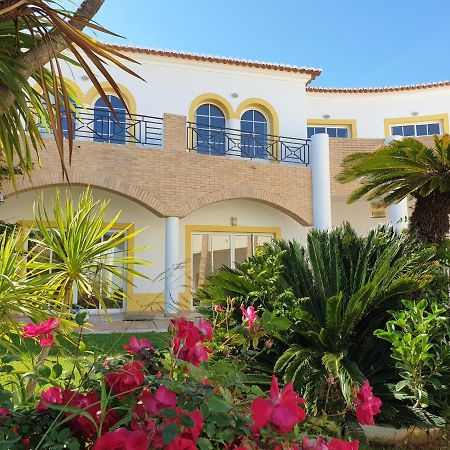 Club House Cvl Hotel Praia Da Luz Exterior photo
