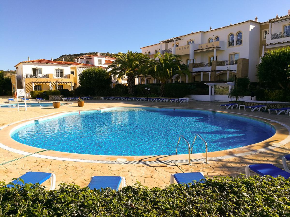 Club House Cvl Hotel Praia Da Luz Exterior photo