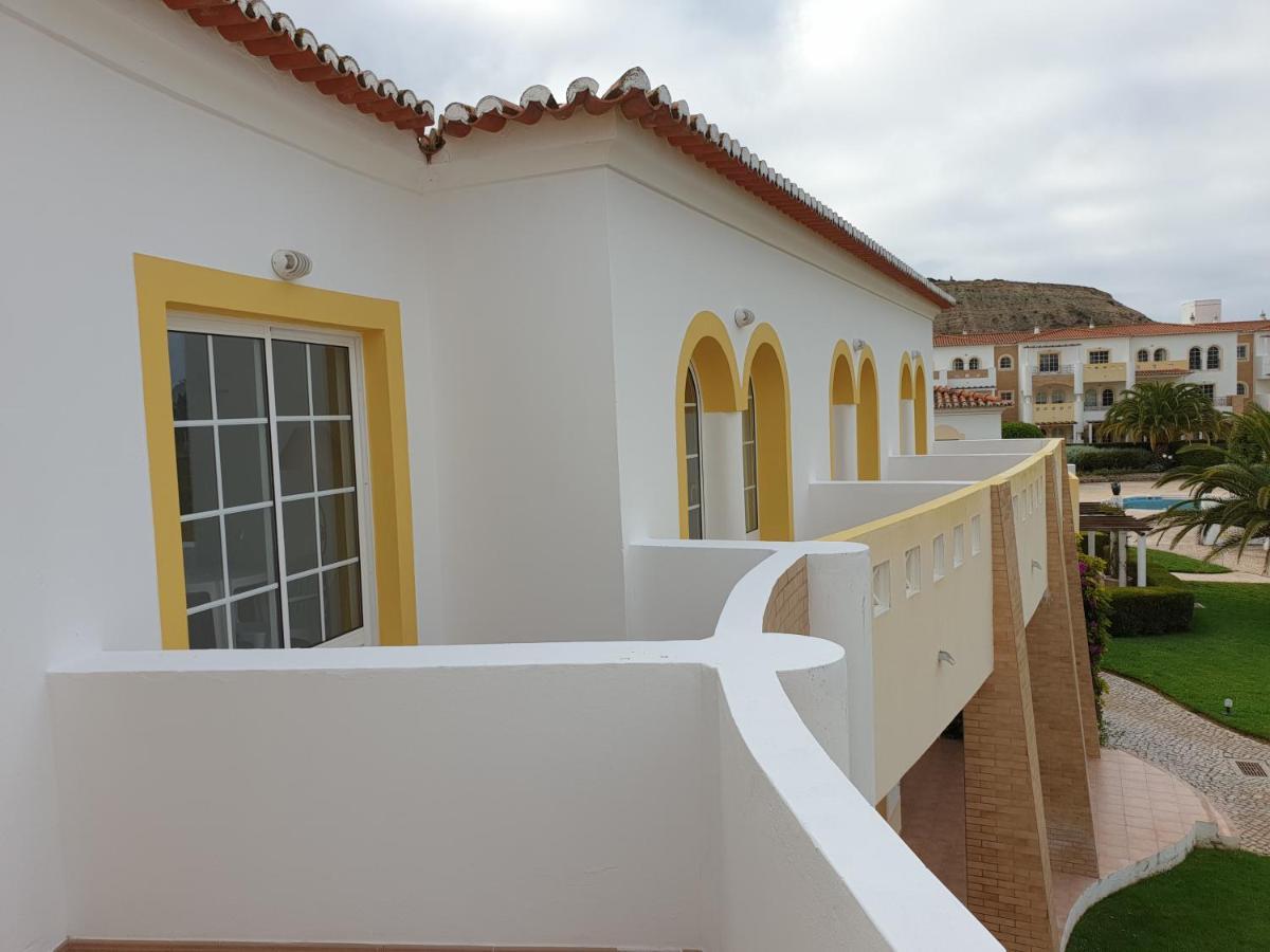 Club House Cvl Hotel Praia Da Luz Exterior photo