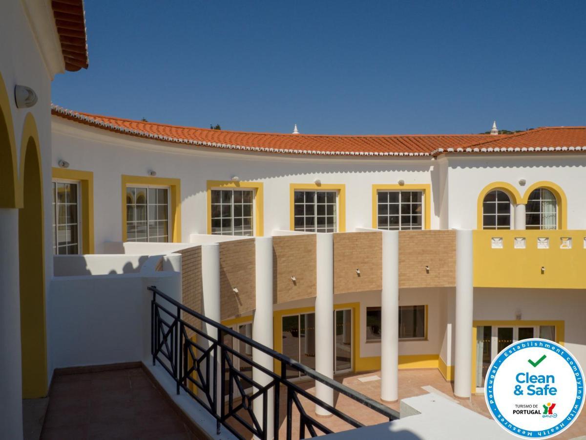 Club House Cvl Hotel Praia Da Luz Exterior photo