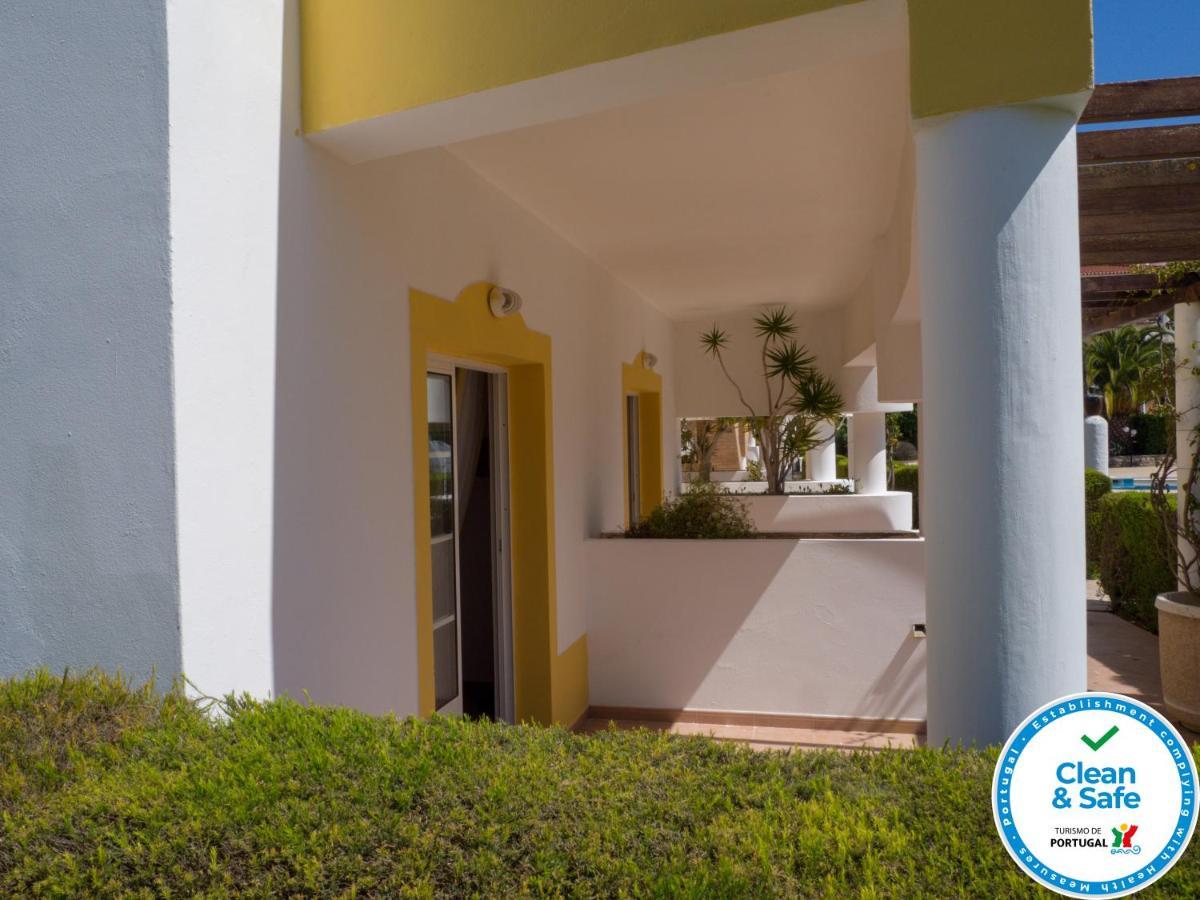 Club House Cvl Hotel Praia Da Luz Exterior photo