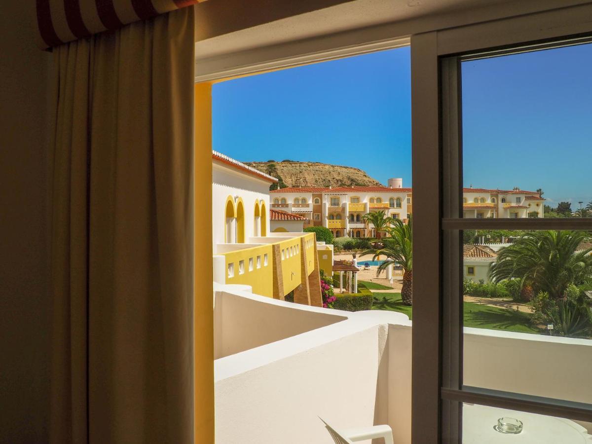 Club House Cvl Hotel Praia Da Luz Exterior photo